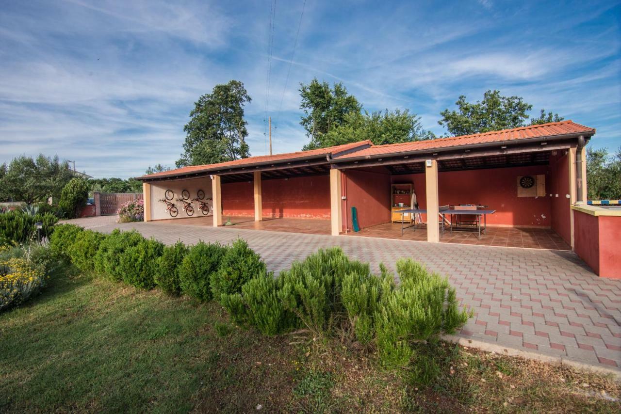 Hacienda Rosemary Villa Muntic ภายนอก รูปภาพ