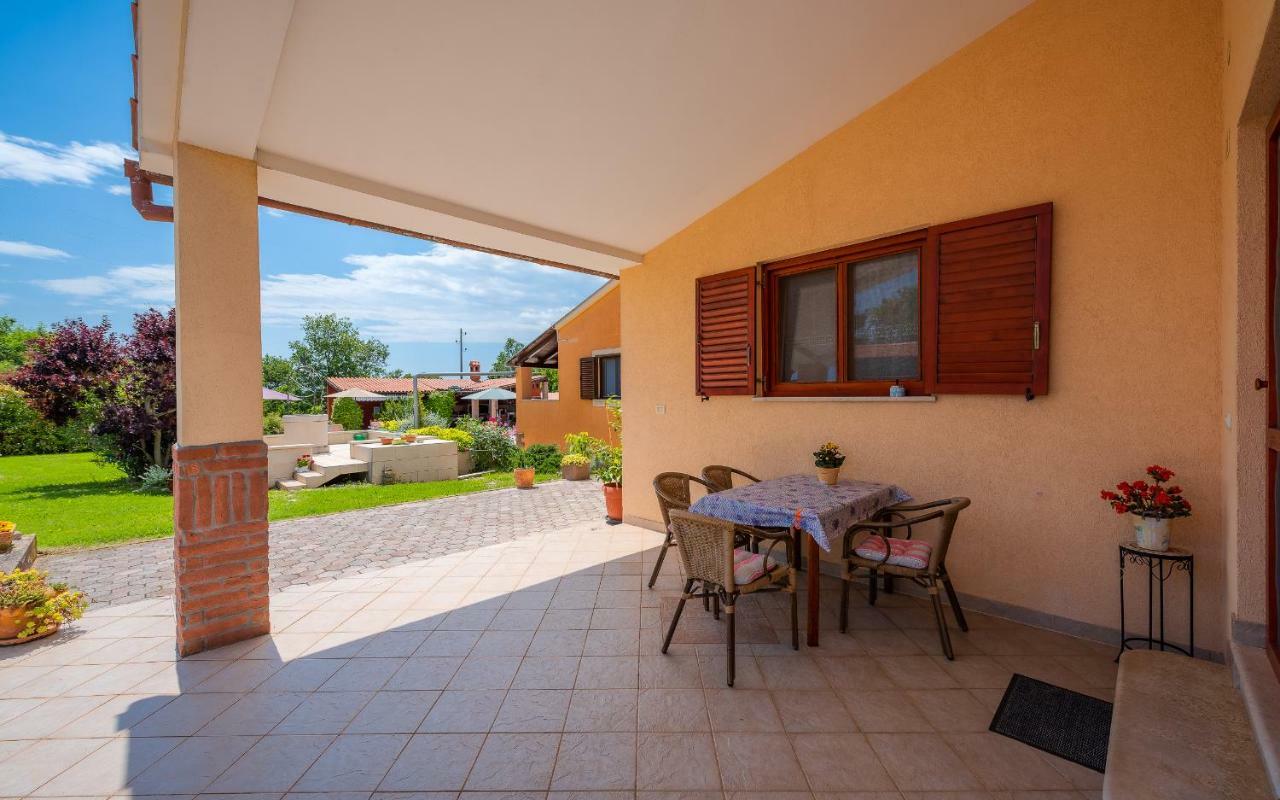 Hacienda Rosemary Villa Muntic ภายนอก รูปภาพ